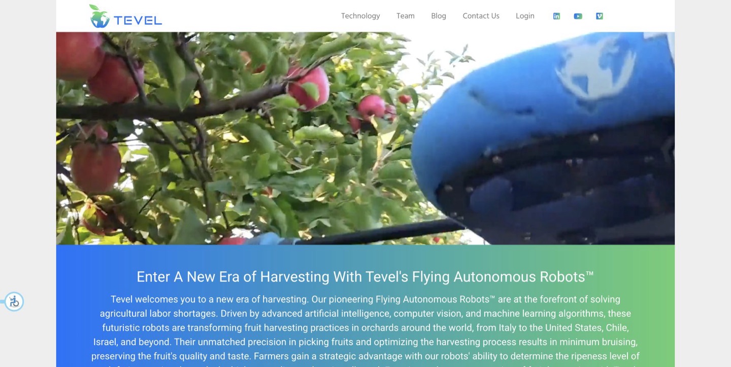 果樹園の飛行型果実収穫ロボットを示すTevelのウェブサイト