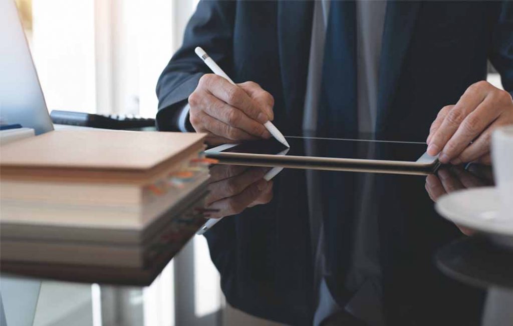 e-contract-merit-1